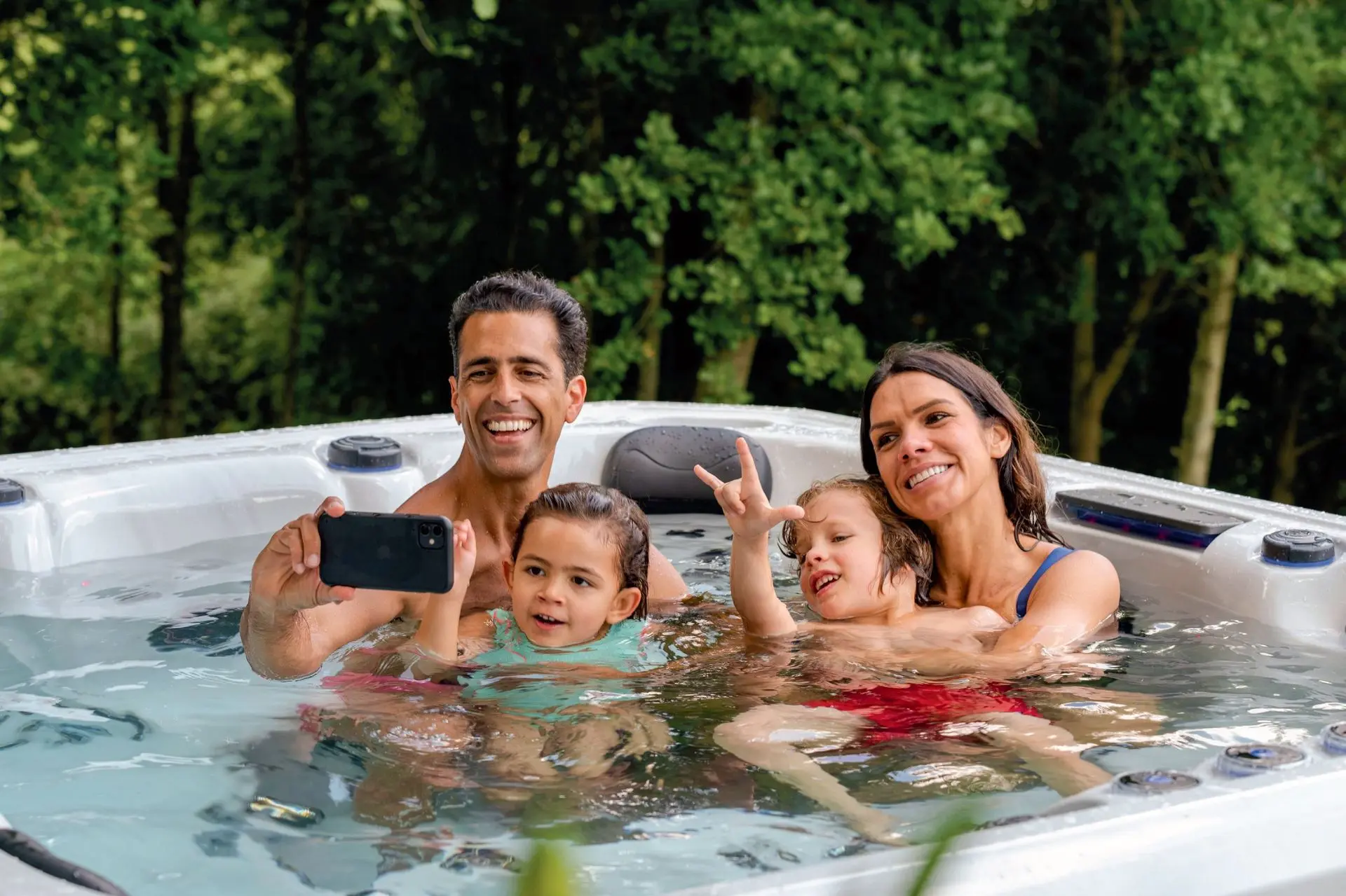 Luxor Whirlpool with family