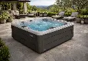 Solstice 122SS Lifestyle.webp
