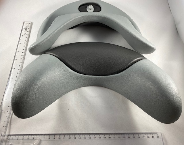 Kussen hoek, kraag/nek, 2 delen en 2 kleuren, 1 pin